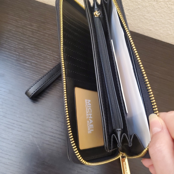 Michael kors Jet Set Travel Large Jacquard Continental Wallet - Picture 10 of 12